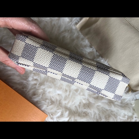 SOLD - Picture 7 of 8